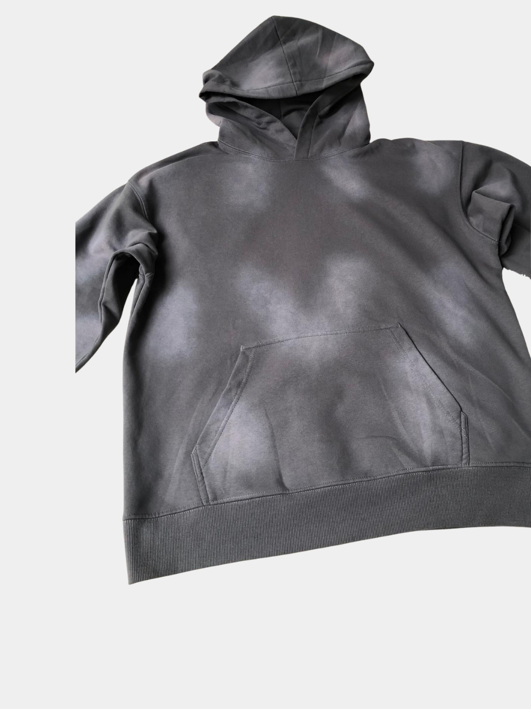 Szara bluza z cieniowanymi przetarciami i dużym kapturem Y2K