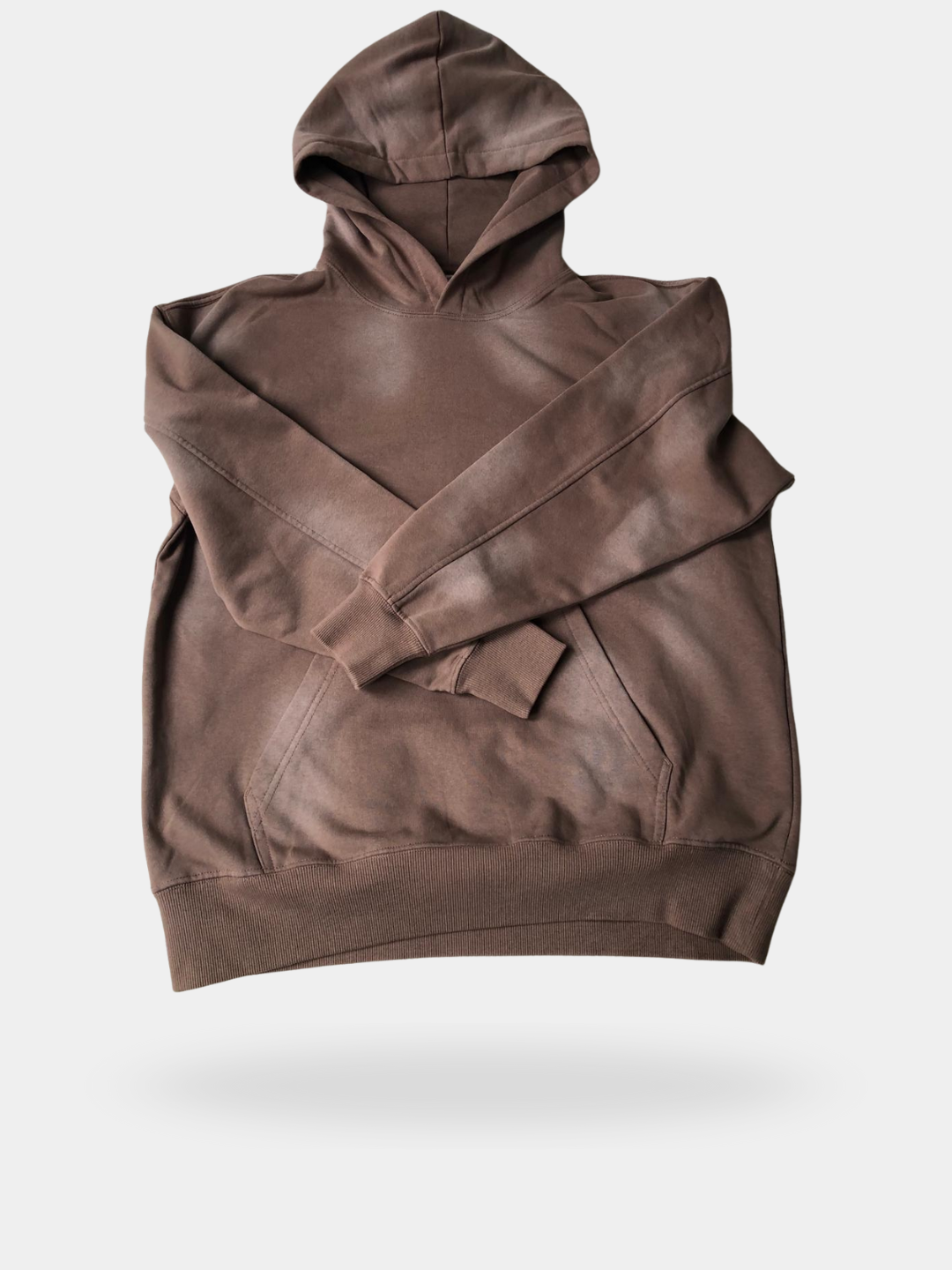 Brązowa bluza cieniowana z dużym kapturem vintage Y2K - widok z przodu