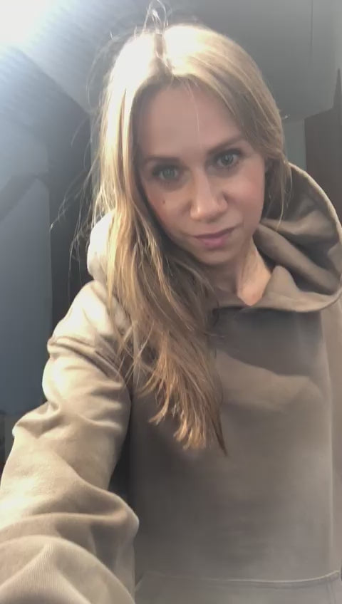 Brązowa bluza cieniowana z dużym kapturem vintage Y2K - widok z przodu